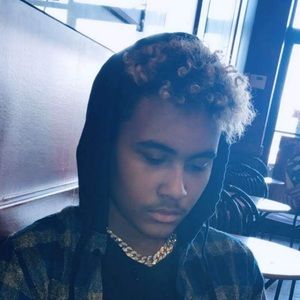 Meet your Posher, Kolby